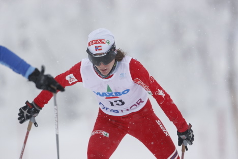 Beitost�len 14112009.  Heidi Weng  p� Beitost�len 10 km fristil. . Foto: Geir Olsen