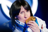 Marit Bjørgen med sitt OL-gull.