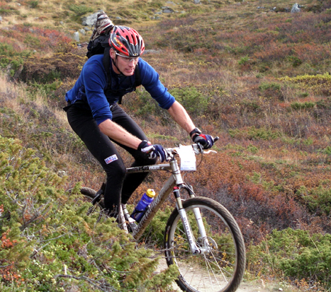 Anders Hallingstad på vei til seier i Rondane Multisport
