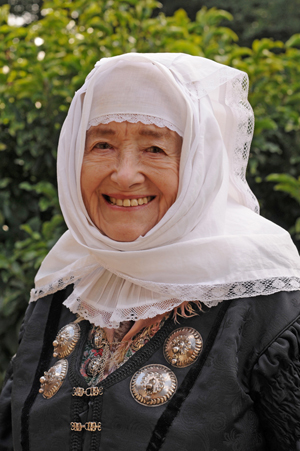 <br>Liese Nielsen i Læsødrakten