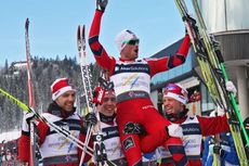 Petter Northug løftes etter VM stafetten 2011 av lagkameratene Tord Asle Gjerdalen, Eldar Rønning og Martin Johnsrud Sundby. Foto: Hemmersbach/NordicFocus Petter Northug løftes etter VM stafetten 2011 av lagkameratene Tord Asle Gjerdalen, Eldar Rønning og Martin Johnsrud Sundby. Foto: Hemmersbach/NordicFocus
