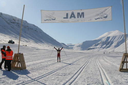 Svalbard Skimaraton 2010. Foto: Ola Jordheim Halvorsen/Langrenn.com. Svalbard Skimaraton 2010. Foto: Ola Jordheim Halvorsen/Langrenn.com.