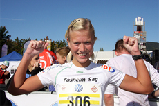 Marthe Katrine Myhre etter å ha vunnet BirkebeinerTrippelen 2011 overlegent.. Foto: Geir Nilsen / Birkebeinerarrangementene.
