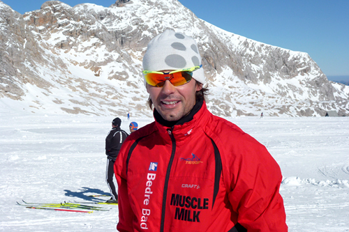 Jonas Thor Olsen på isbreen ved Ramsau høsten 2011. Foto: Petter Soleng Skinstad. Jonas Thor Olsen på isbreen ved Ramsau høsten 2011. Foto: Petter Soleng Skinstad.