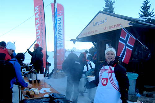 Maxpulse service-desk p&aring; h&oslash;yfjellsplat&aring;et Lavaze p&aring; 1.800 meter over havet i tilknytning til Marcialonga. Foto: Maxpulse. 