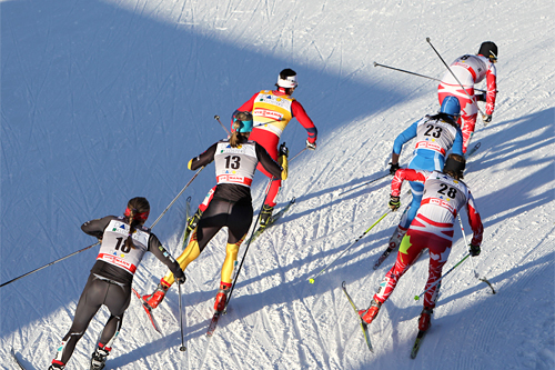 Sprinten i Davos 2011. Marit Bjørgen forrest til venstre i sitt heat. Foto: Manzoni/NordicFocus.
