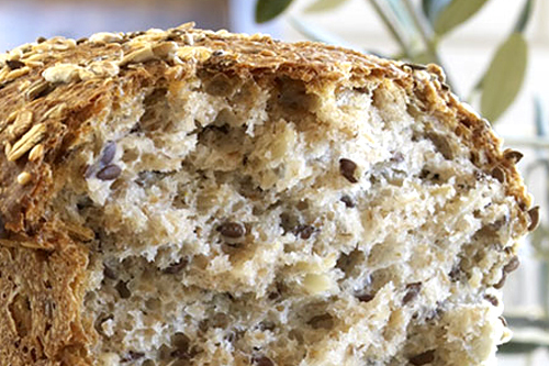 Team United Bakeries stiller med brød til nordmenn under Marcialonga. Foto: United Bakeries.