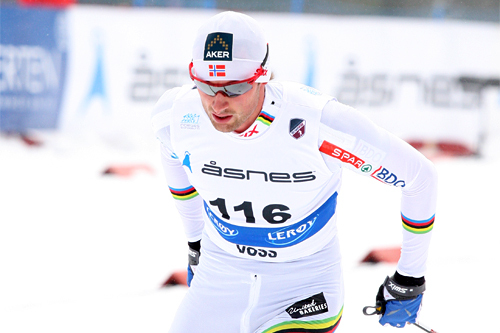 Det ble ingen stor dag for Petter Northug jr. på 15 km fri teknikk under NM på Voss. 40. plass ble fasiten. Foto: Geir Nilsen/Langrenn.com.