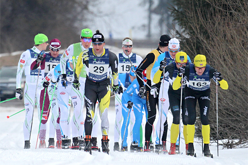 Audun Laugaland fra Team United Bakeries, med startnr. 163, sørger for tempo i feltet under Marcialonga 2012.