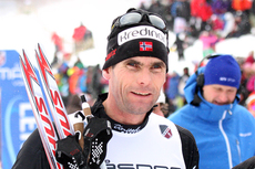 Thomas Alsgaard har nettopp gått inn til NM-bronse på 15 km fri teknikk under mesterskapet på Voss 2012. Foto: Geir Nilsen/Langrenn.com.