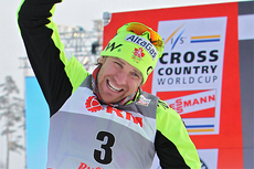 Devon Kershaw er strålende fornøyd etter å ha sikret Candas første verdenscupseier på 24 år. Dette skjedde i Rybinsk 2012. Foto: Hemmersbach/NordicFocus.