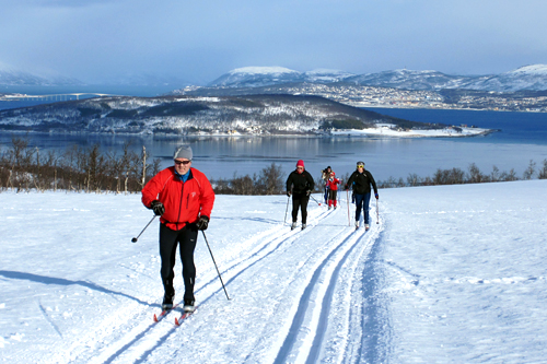 Fra l&oslash;ypetraseen til Kval&oslash;ya Skimaraton. Foto: Ole-Andr&eacute; Helgaas.