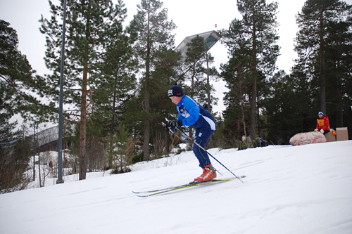 Mange ivrige små skiløpere ga alt under Barnas Holmenkollrenn. Foto: Skiforeningen. Mange ivrige små skiløpere ga alt under Barnas Holmenkollrenn. Foto: Skiforeningen.