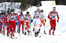 Petter Eliassen, Anders Södergren og Kristian Tettli Rennemo fører an i feltet undet 5-mila i Holmenkollen 2012. Foto: Laiho/NordicFocus.