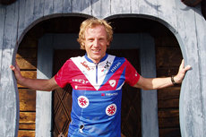 Oskar Svärd ikledd Malungs OK sin gjenkjennelige klubbdrakt. Klubbfoto.