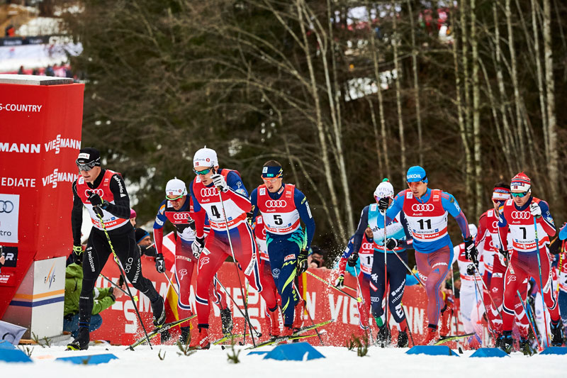 Feltet ute på 15 km klassisk fellesstart på 5. etappe i Oberstdorf under Tour de Ski 2016. Foto: Felgenhauer/NordicFocus. Feltet ute på 15 km klassisk fellesstart på 5. etappe i Oberstdorf under Tour de Ski 2016. Foto: Felgenhauer/NordicFocus.
