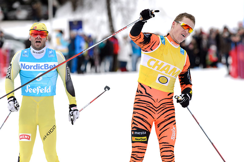 Petter Eliassen kaprer seieren i Kaiser Maximilian Lauf og Ski Classics renn nr. 6 i 2015/2016-sesongen. Rett bak følger Johan Kjølstad. Foto: Rauschendorfer/NordicFocus.