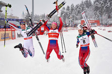 Sprintpallen for damer under verdenscupen i Lahti 2016. Fra venstre: Jessica Diggins (2. plass), Maiken Caspersen Falla (1) og Heidi Weng (3). Foto: Felgenhauer/NordicFocus. Sprintpallen for damer under verdenscupen i Lahti 2016. Fra venstre: Jessica Diggins (2. plass), Maiken Caspersen Falla (1) og Heidi Weng (3). Foto: Felgenhauer/NordicFocus.