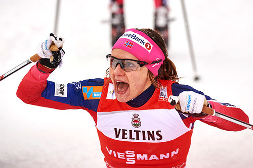 Maiken Caspersen Falla jubler etter å ha vunnet prøve-VM og verdenscupsprinten i Lahti 2016. Foto: Felgenhauer/NordicFocus. Maiken Caspersen Falla jubler etter å ha vunnet prøve-VM og verdenscupsprinten i Lahti 2016. Foto: Felgenhauer/NordicFocus.