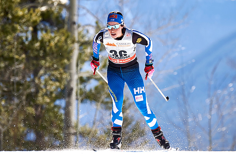 Krista Pärmäkoski på vei mot tredjeplass på 7. etappe av Ski Tour Canada 2016, 10-kilometeren med intervallstart i Canmore. Foto: Felgenhauer/NordicFocus. Krista Pärmäkoski på vei mot tredjeplass på 7. etappe av Ski Tour Canada 2016, 10-kilometeren med intervallstart i Canmore. Foto: Felgenhauer/NordicFocus.