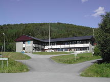 Gratangen kommunehus, Årstein_450x338