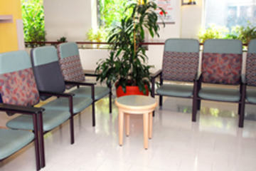 bs_Hospital_Waiting_Room_250