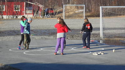 Bilde 1 Tårnet skoles dugnad 09 mai 2012