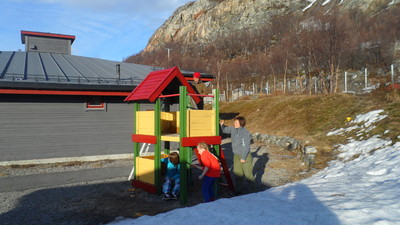 Bilde 4 Tårnet skoles dugnad 09 mai 2012
