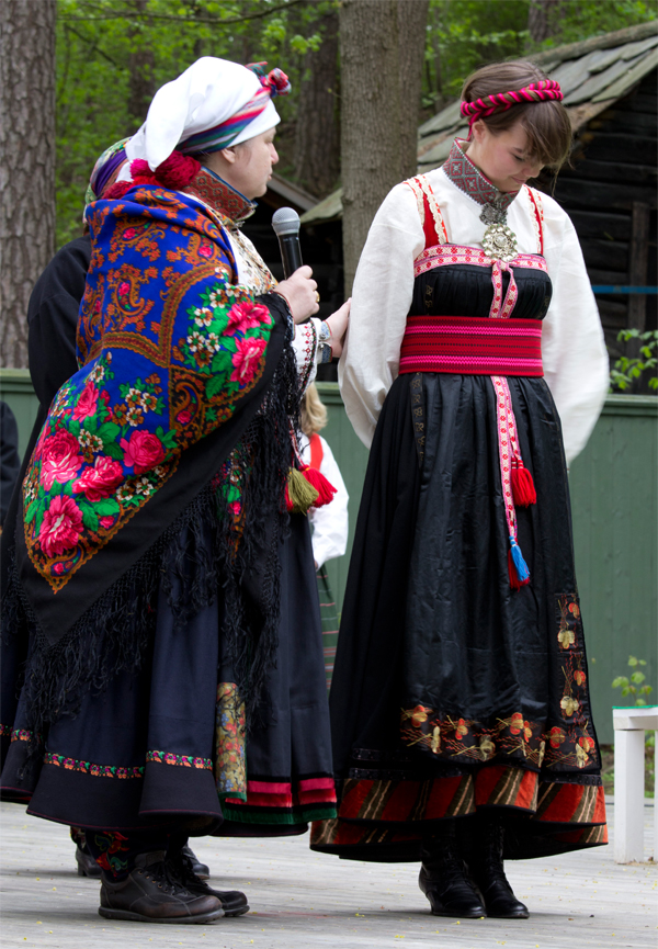 Which country has your favorite traditional dresses? : r/AskEurope