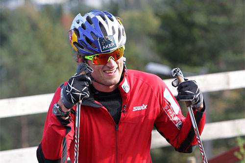 Petter Northug og resten av langrennslandslaget får inn Norsk Tipping som ny sponsor. Foto: Erik Borg. Petter Northug og resten av langrennslandslaget får inn Norsk Tipping som ny sponsor. Foto: Erik Borg.