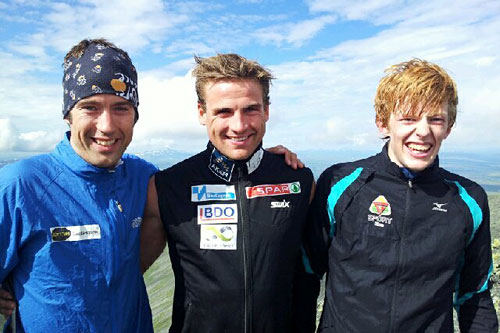 Seierspallen i herreklassen i Storsylen Opp 2012. Fra venstre: Ola Berger (2. plass), Niklas Dyrhaug (1) og Eirik Mysen (3). Foto: Mattias Jansson. Seierspallen i herreklassen i Storsylen Opp 2012. Fra venstre: Ola Berger (2. plass), Niklas Dyrhaug (1) og Eirik Mysen (3). Foto: Mattias Jansson.