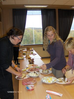 Mat 2 - Innholdsrik skoledag for elever fra Bøkfjord og Tårnet.