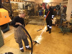 Brannvesenet i fullt arbeid Brannvesenet i fullt arbeid