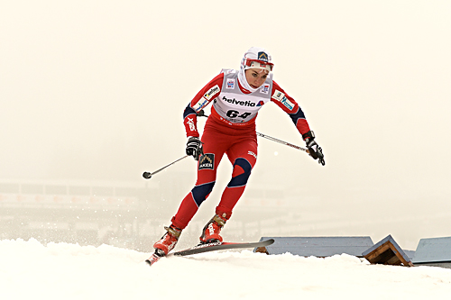 Heidi Weng fikk en tung start på Tour de Ski 2012/2013 med 39.-plass i prologen i Oberhof. Foto: Felgenhauer/NordicFocus Heidi Weng fikk en tung start på Tour de Ski 2012/2013 med 39.-plass i prologen i Oberhof. Foto: Felgenhauer/NordicFocus