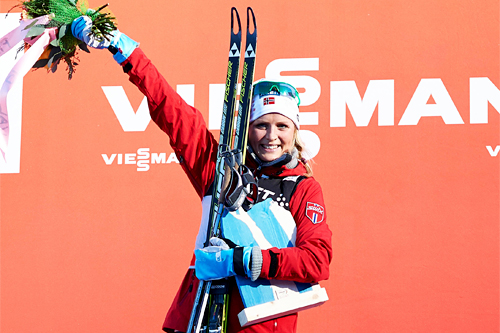 Therese Johaug var i kjent stil svært så rask på finale-etappen opp monsterbakken i Tour de Ski 2012-2013. Foto: Felgenhauer/NordicFocus. Therese Johaug var i kjent stil svært så rask på finale-etappen opp monsterbakken i Tour de Ski 2012-2013. Foto: Felgenhauer/NordicFocus.