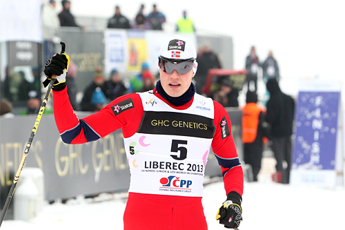 Bjørn Vidar Suhr jubler etter å ha sikret seg sprint-bronsen i junior-VM i Liberec 2013. Foto: Erik Borg. Bjørn Vidar Suhr jubler etter å ha sikret seg sprint-bronsen i junior-VM i Liberec 2013. Foto: Erik Borg.