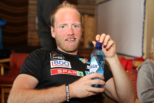 Martin Johnsrud Sundby er nå godt på plass i Sotsji, mens dette bildet er fra Sognefjellshytta under landslagets samling i juni 2013. Foto: Erik Borg. Martin Johnsrud Sundby er nå godt på plass i Sotsji, mens dette bildet er fra Sognefjellshytta under landslagets samling i juni 2013. Foto: Erik Borg.