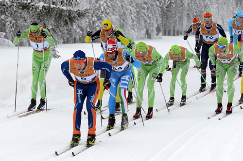 Ivar Tveiten ligger helt i front av hele feltet under Marcialonga 2013. Foto: Rauschendorfer/NordicFocus. Ivar Tveiten ligger helt i front av hele feltet under Marcialonga 2013. Foto: Rauschendorfer/NordicFocus.