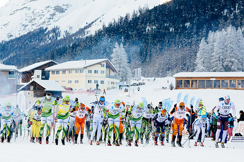 Langløpseliten i det første rennet i Swix Ski Classics 2014, La Diagonela i Sveits. Foto: Magnus Östh/Swix Ski Classics. Langløpseliten i det første rennet i Swix Ski Classics 2014, La Diagonela i Sveits. Foto: Magnus Östh/Swix Ski Classics.