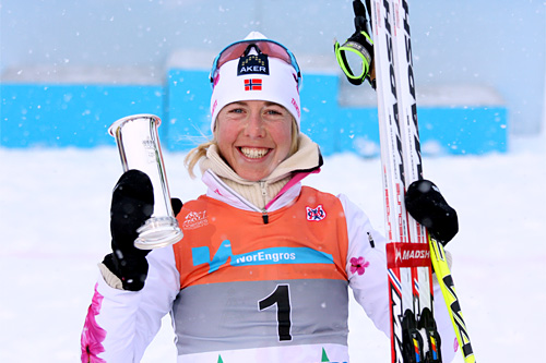 Kristin Størmer Steira sikret seg ikke bare NM-gullet, men også den gjeve Kongepokalen gikk hennes vei etter den overlegne seieren på 15 kilometer skiathlon under NM på Lillehammer 2014. Foto: Geir Nilsen/Langrenn.com. Kristin Størmer Steira sikret seg ikke bare NM-gullet, men også den gjeve Kongepokalen gikk hennes vei etter den overlegne seieren på 15 kilometer skiathlon under NM på Lillehammer 2014. Foto: Geir Nilsen/Langrenn.com.