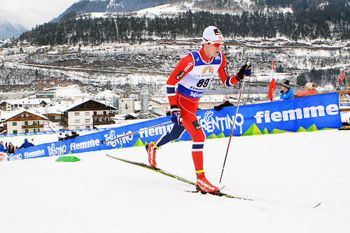Eirik Sverdrup Augdal underveis i 10-kilometeren under Junior-VM i Val di Fiemme 2014. Foto: Erik Borg. Eirik Sverdrup Augdal underveis i 10-kilometeren under Junior-VM i Val di Fiemme 2014. Foto: Erik Borg.