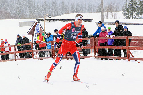 Johan Hoel ute på sin 10 kilometer i fri teknikk under junior-NM på Mo i Rana 2014. Det endte med gull. Foto: Erik Borg. Johan Hoel ute på sin 10 kilometer i fri teknikk under junior-NM på Mo i Rana 2014. Det endte med gull. Foto: Erik Borg.