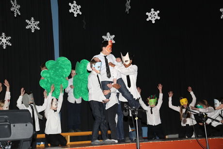 Hauan skoleforestilling - 5. klasse Hauan skoleforestilling - 5. klasse