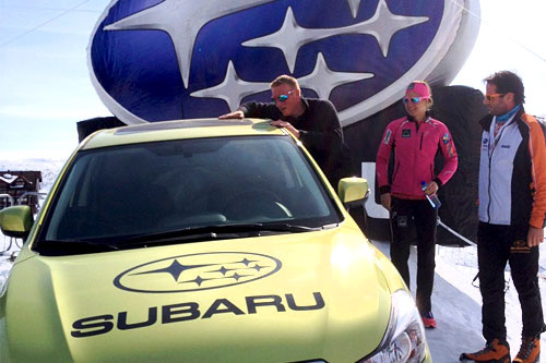 Fra venstre Subaru-vinner Erlend Jacobsen, prisutdeler Astrid Uhrenholdt Jacobsen og Stian Thrane fra Subaru Norge. Fra venstre Subaru-vinner Erlend Jacobsen, prisutdeler Astrid Uhrenholdt Jacobsen og Stian Thrane fra Subaru Norge.