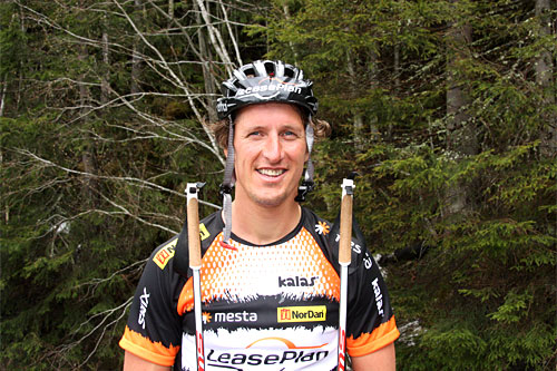 Lars Berger ute på rulleskiøkt med Team LeasePlan Go under deres samling i Nannestad ved Gardermoen i midten av mai 2014. Foto: Geir Nilsen/Langrenn.com. Lars Berger ute på rulleskiøkt med Team LeasePlan Go under deres samling i Nannestad ved Gardermoen i midten av mai 2014. Foto: Geir Nilsen/Langrenn.com.