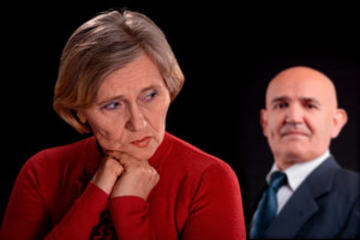 bs-older-woman-man-66374455-300
