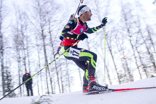 Martin Fourcade overbeviste og vant klart på 10 km sprint i skiskytternes verdenscup i Östersund 2014. Foto: Manzoni/NordicFocus. Martin Fourcade overbeviste og vant klart på 10 km sprint i skiskytternes verdenscup i Östersund 2014. Foto: Manzoni/NordicFocus.