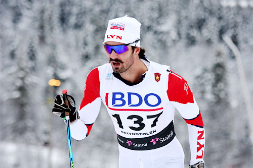 Landslagsløper Hans Christer Holund er blant løperne i Lyn Ski sin store seniorgruppe, selv var han sist helg ute i verdenscupoppdrag, men resten av løperne hadde sin julesamling. Foto: Geir Nilsen/Langrenn.com. Landslagsløper Hans Christer Holund er blant løperne i Lyn Ski sin store seniorgruppe, selv var han sist helg ute i verdenscupoppdrag, men resten av løperne hadde sin julesamling. Foto: Geir Nilsen/Langrenn.com.