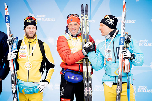 Anders Aukland overbeviste nok en gang da han gikk til topps i det 35 km lange La Sgambeda 2014. Til venstre rennet toer, Johan Kjølstad, og på høyre kant Øystein Pettersen som ble nr. 3. Foto: Swix Ski Classics. Anders Aukland overbeviste nok en gang da han gikk til topps i det 35 km lange La Sgambeda 2014. Til venstre rennet toer, Johan Kjølstad, og på høyre kant Øystein Pettersen som ble nr. 3. Foto: Swix Ski Classics.