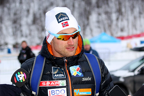 Petter Northug etter at han sikret seg en 6. plass på NM-sprinten i klassisk stil under mesterskapet på Røros 2015. Foto: Geir Nilsen/Langrenn.com. Petter Northug etter at han sikret seg en 6. plass på NM-sprinten i klassisk stil under mesterskapet på Røros 2015. Foto: Geir Nilsen/Langrenn.com.